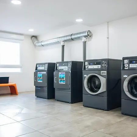 Twenty Business Flats Trigone 3*