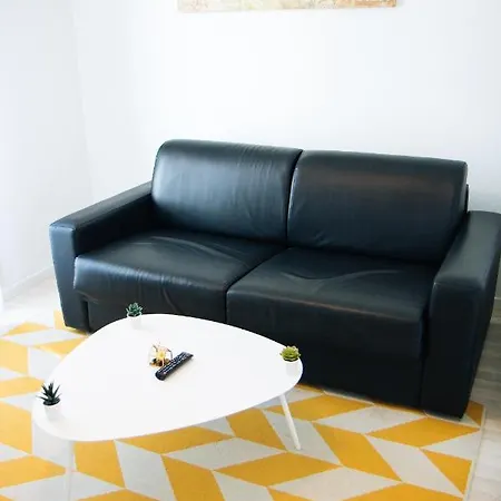 Twenty Business Flats Trigone Hotel 3*