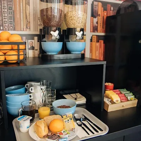 Twenty Business Flats Trigone Hotel