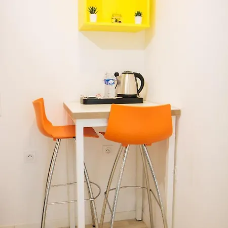 Twenty Business Flats Trigone 3*