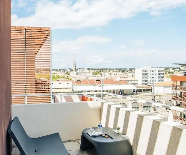 Twenty Business Flats Trigone Szálloda 3*