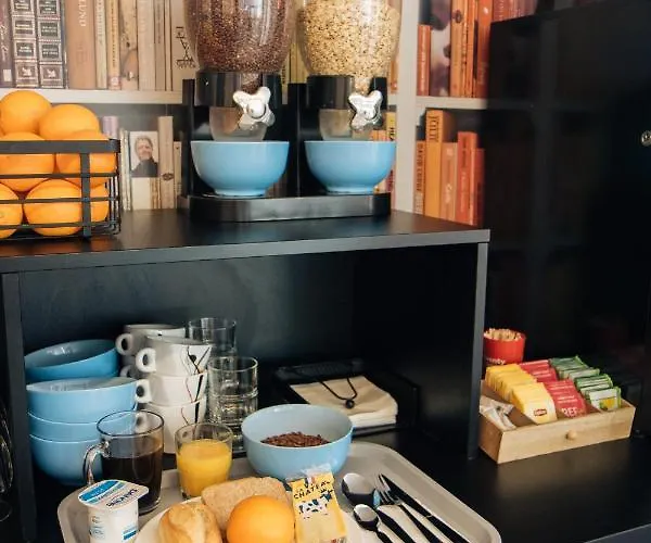 Twenty Business Flats Trigone Szálloda