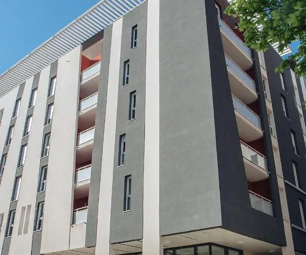 Twenty Business Flats Trigone 3* Nîmes