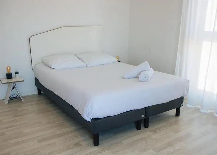 Twenty Business Flats Trigone Szálloda 3*