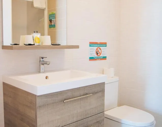 Twenty Business Flats Trigone 3* Nîmes